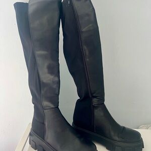 Rouge! Black Over the Knee Boots